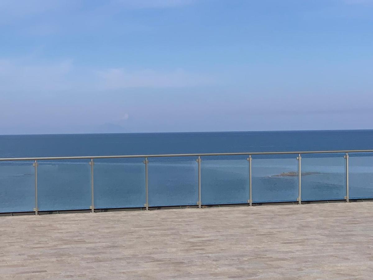 Ferienwohnung La Porta Delle Eolie Capo dʼOrlando Exterior foto
