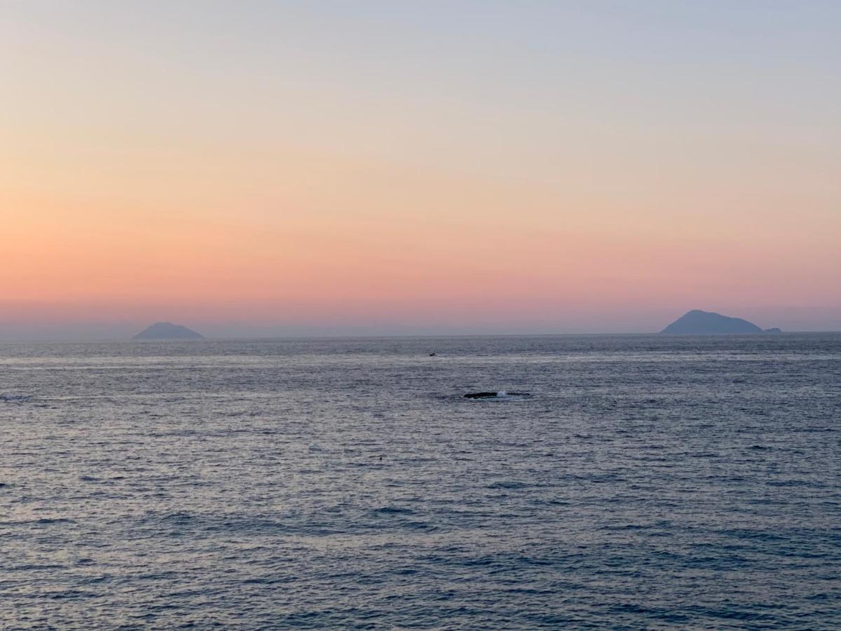 Ferienwohnung La Porta Delle Eolie Capo dʼOrlando Exterior foto