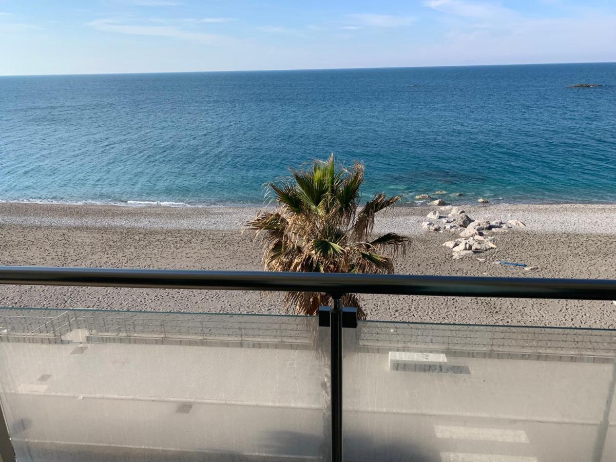Ferienwohnung La Porta Delle Eolie Capo dʼOrlando Exterior foto