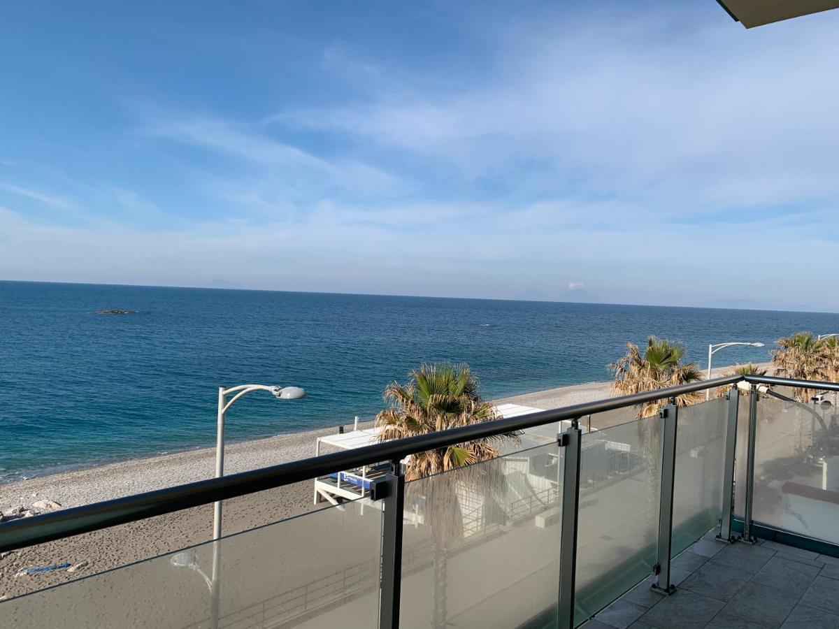 Ferienwohnung La Porta Delle Eolie Capo dʼOrlando Exterior foto